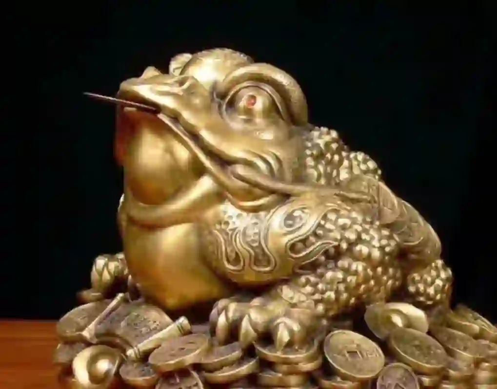咬錢蟾蜍頭朝哪才對？金蟾招財擺放方位必學