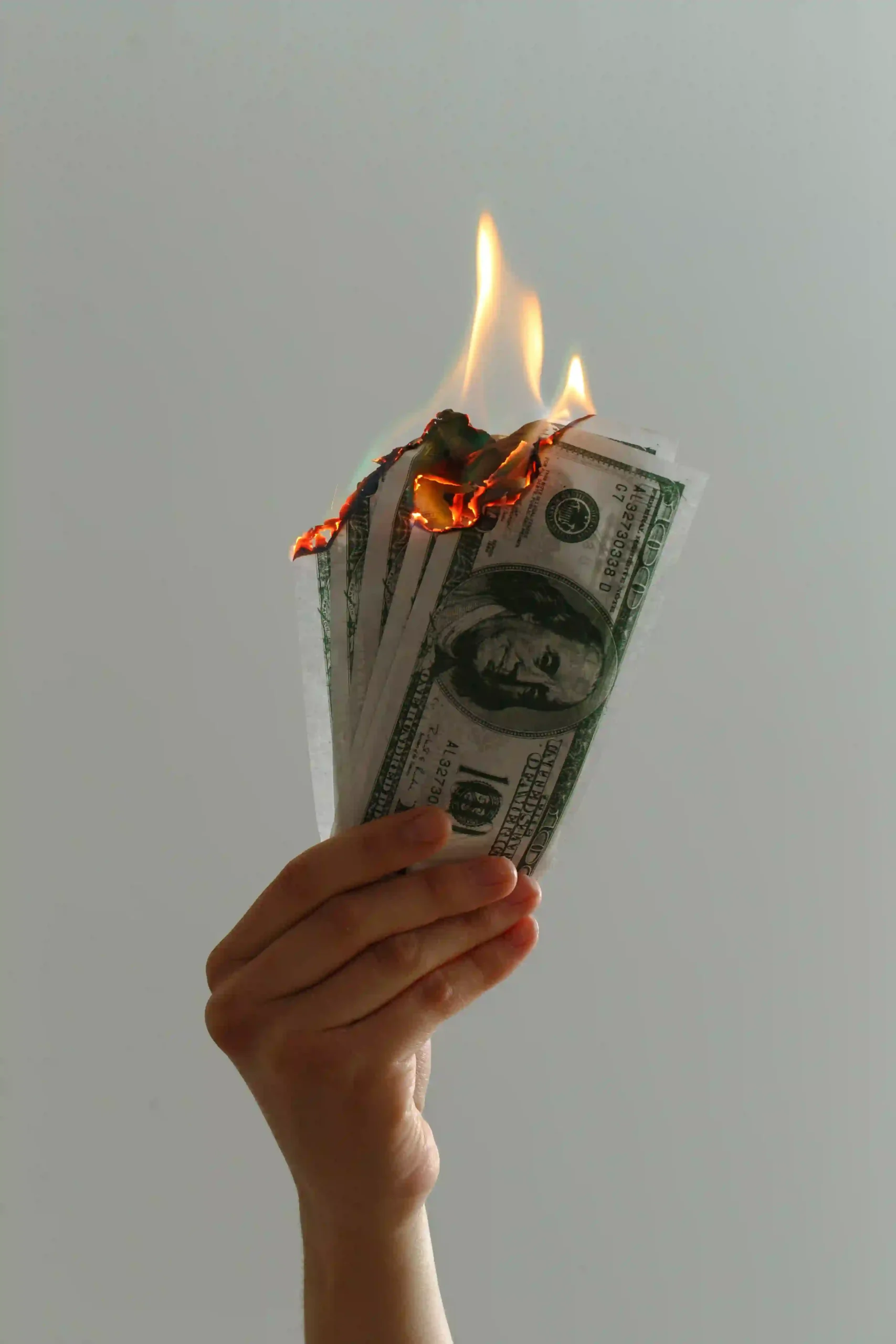 夢到錢是發財預兆？解讀10種金錢夢境的真實寓意